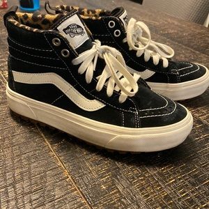 Vans MTE snow shoes